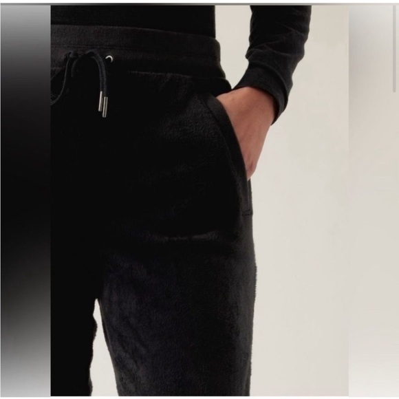 Athleta Cozy Karma Recover Jogger Black - Picture 4 of 16